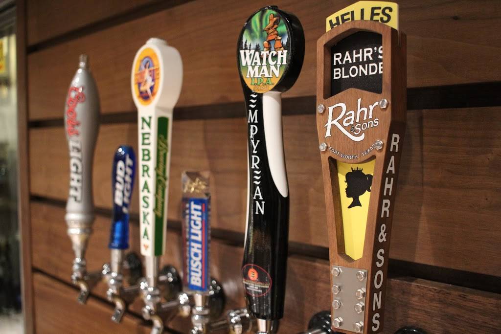 Whiskey Sands | night club | Rivers Edge Convention Center, 265 33rd Ave, Columbus, NE 68601, USA | 4025641492 OR +1 402-564-1492