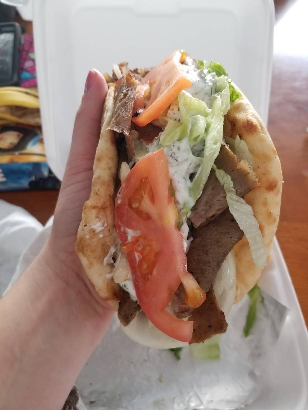 JJ Fish Chicken & Gyros | restaurant | 203 E 30th St, Indianapolis, IN 46205, USA | 3174263695 OR +1 317-426-3695