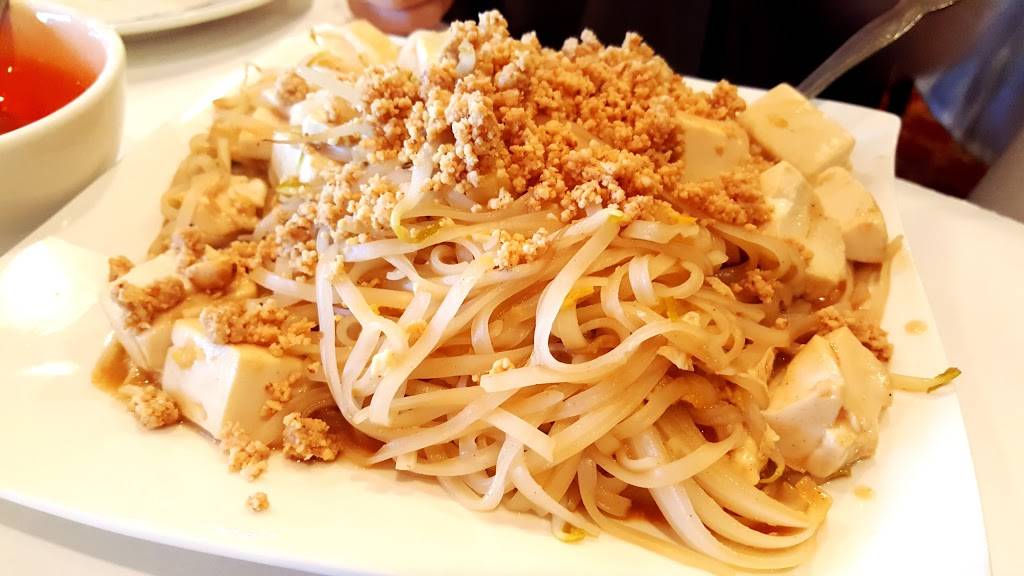 China House Inn | restaurant | 33602 W Seven Mile Rd, Livonia, MI 48152, USA | 2488889540 OR +1 248-888-9540