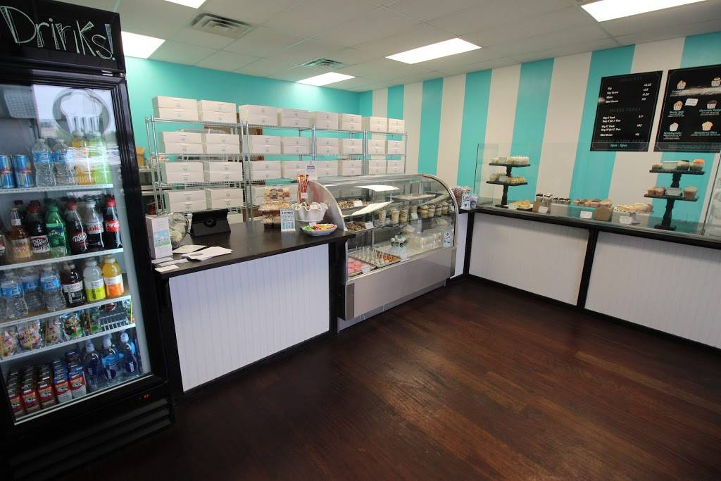 Buttersweet Cupcakes Edmond | restaurant | 16708 N Pennsylvania Ave, Edmond, OK 73012, USA | 4053979395 OR +1 405-397-9395