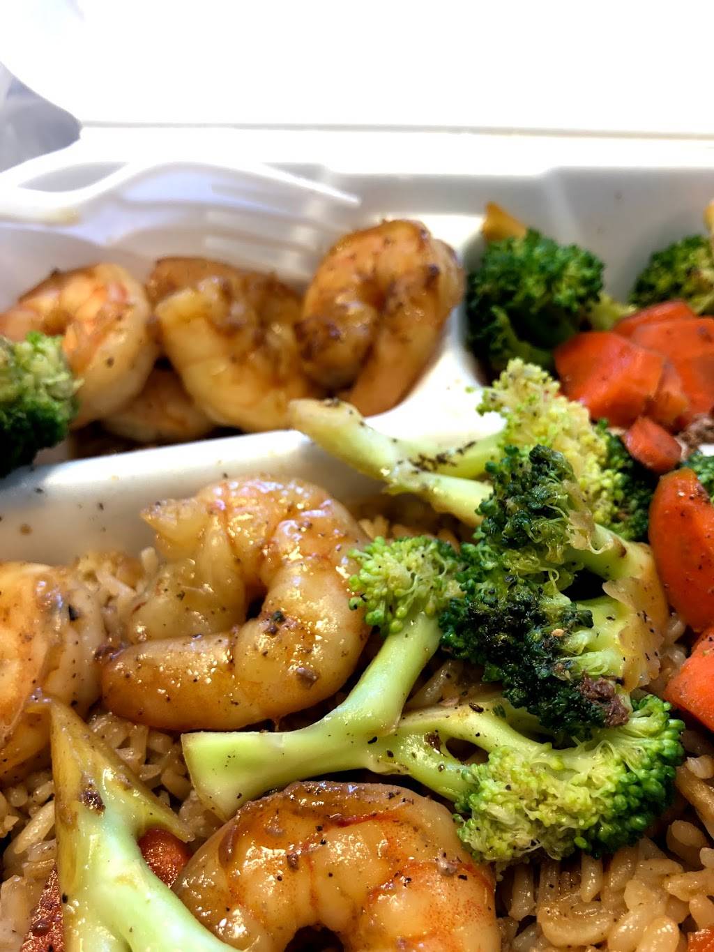 Midoris Japanese Hibachi | restaurant | 114 N Elm St Suite 103, Greensboro, NC 27401, USA | 3363700051 OR +1 336-370-0051