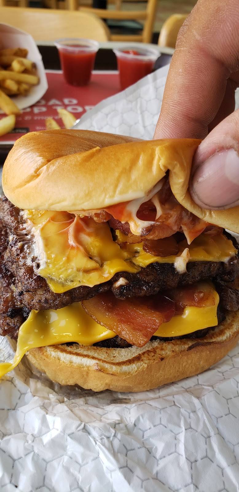 Wendys | restaurant | 9700 San Pedro Ave, San Antonio, TX 78216, USA | 2103447577 OR +1 210-344-7577