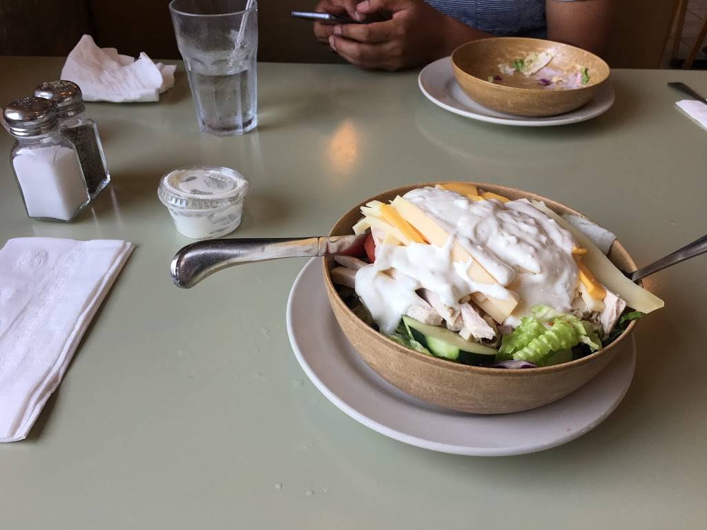 Apovini Grill | restaurant | 1536 N Crooks Rd, Clawson, MI 48017, USA | 2482887118 OR +1 248-288-7118