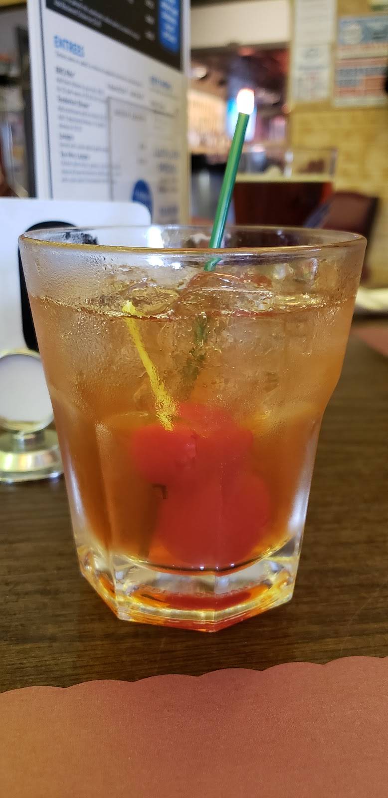 Karmalis Bar & Grill | restaurant | 1903 Harrison St, Oshkosh, WI 54901, USA | 9202359307 OR +1 920-235-9307