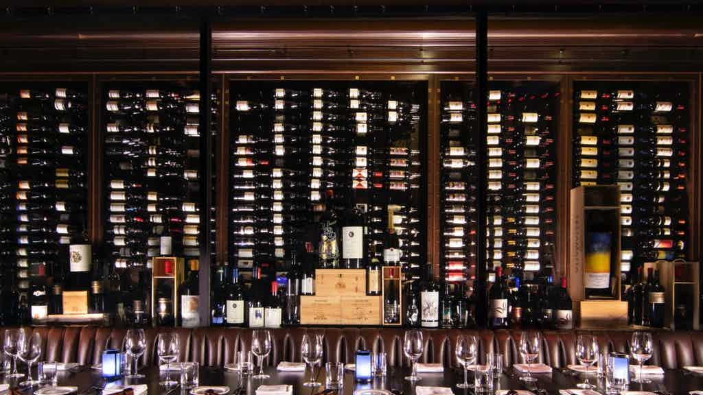 Ferraros Italian Restaurant & Wine Bar | restaurant | 4480 Paradise Rd, Las Vegas, NV 89169, USA | 7023645300 OR +1 702-364-5300