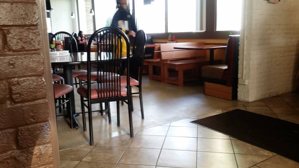 Golden 28 | restaurant | 627 28th St SW, Wyoming, MI 49509, USA | 6165312800 OR +1 616-531-2800