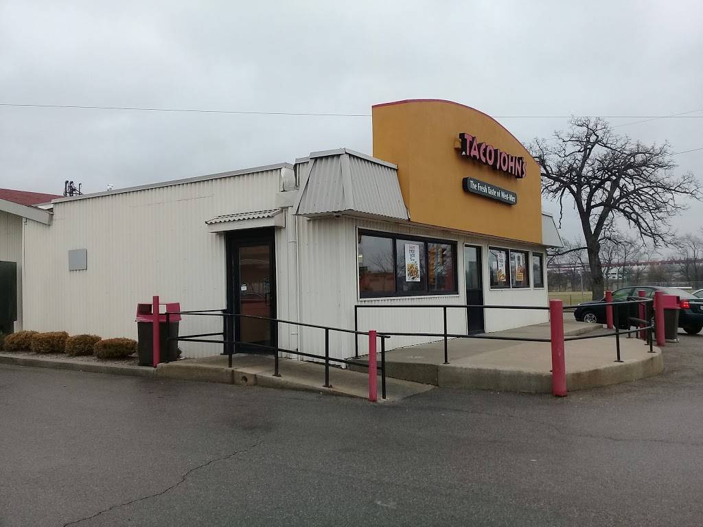 Taco Johns | restaurant | 147 Liberty Avenue, Beloit, WI 53511, USA | 6083657055 OR +1 608-365-7055