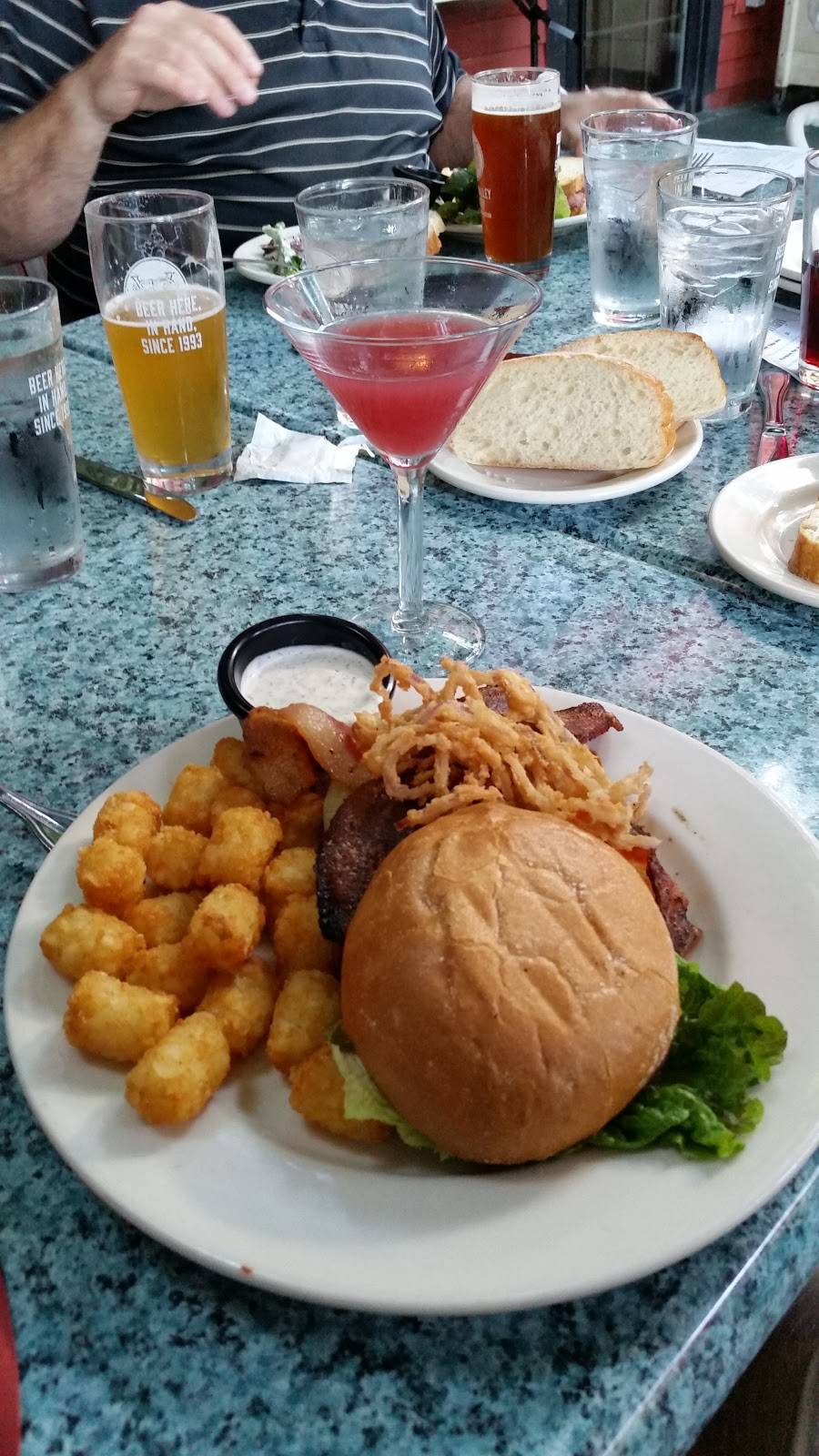 Golden Valley Restaurant And Brewery | restaurant | 980 NE 4th St, McMinnville, OR 97128, USA | 5034722739 OR +1 503-472-2739