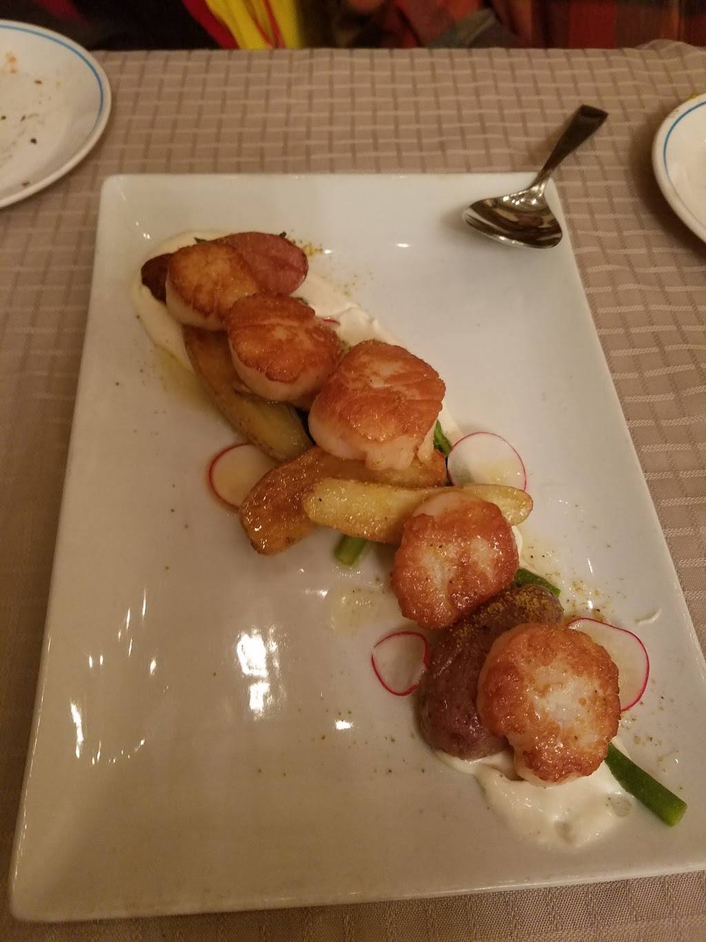 The Garden | restaurant | 200-204 Cedar St, New Berlin, IL 62670, USA | 2173131890 OR +1 217-313-1890