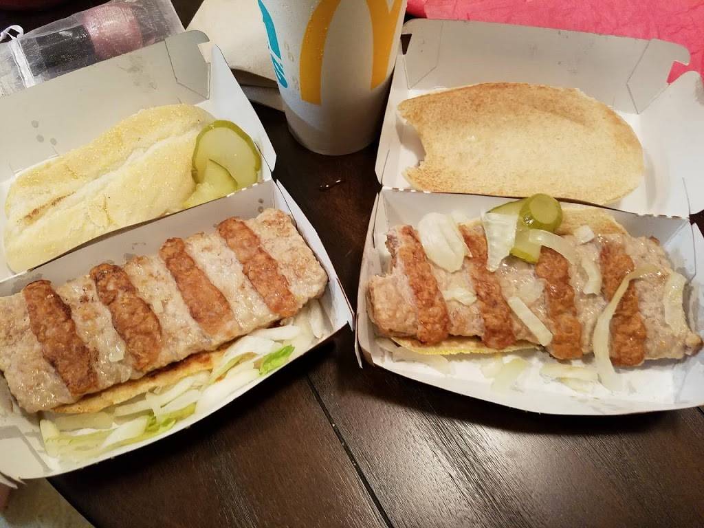 McDonalds | cafe | 2960 International Pkwy, Lake Mary, FL 32746, USA | 4074445278 OR +1 407-444-5278