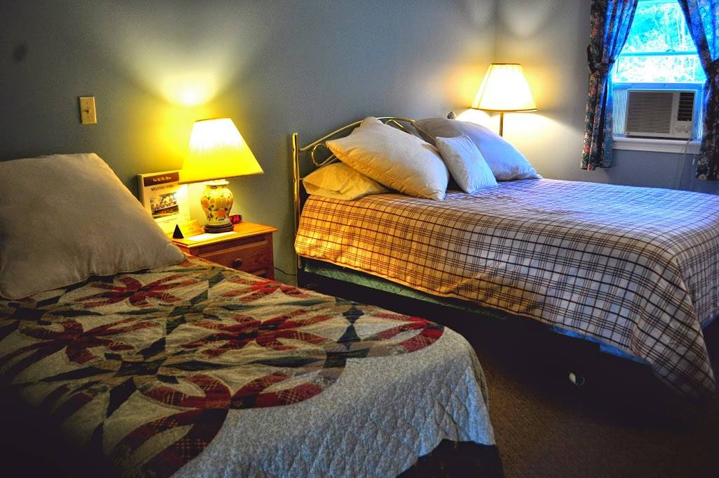 Inn By the River | restaurant | 2777 US-201, West Forks, ME 04985, USA | 2076632181 OR +1 207-663-2181