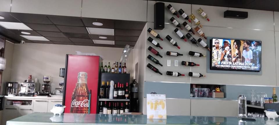 La Siete Cafe | restaurant | 4315 NW 7th St Suite 30, Miami, FL 33126, USA | 7865024488 OR +1 786-502-4488