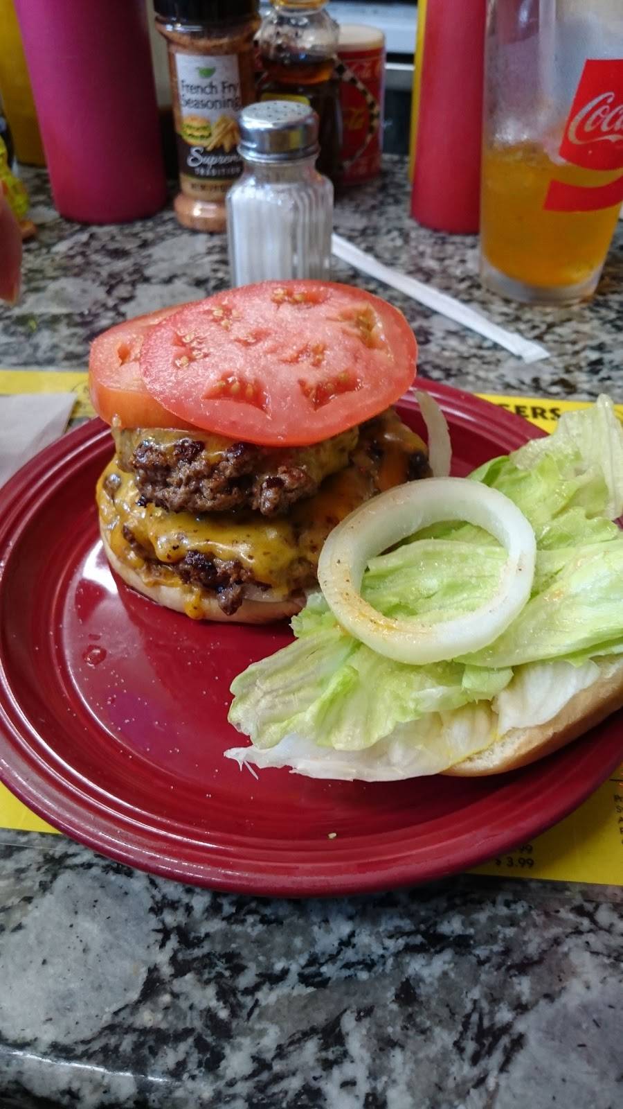 Pops Dogs & Mas Burgers | restaurant | 7301 Brook Rd, Richmond, VA 23227, USA | 8042665781 OR +1 804-266-5781