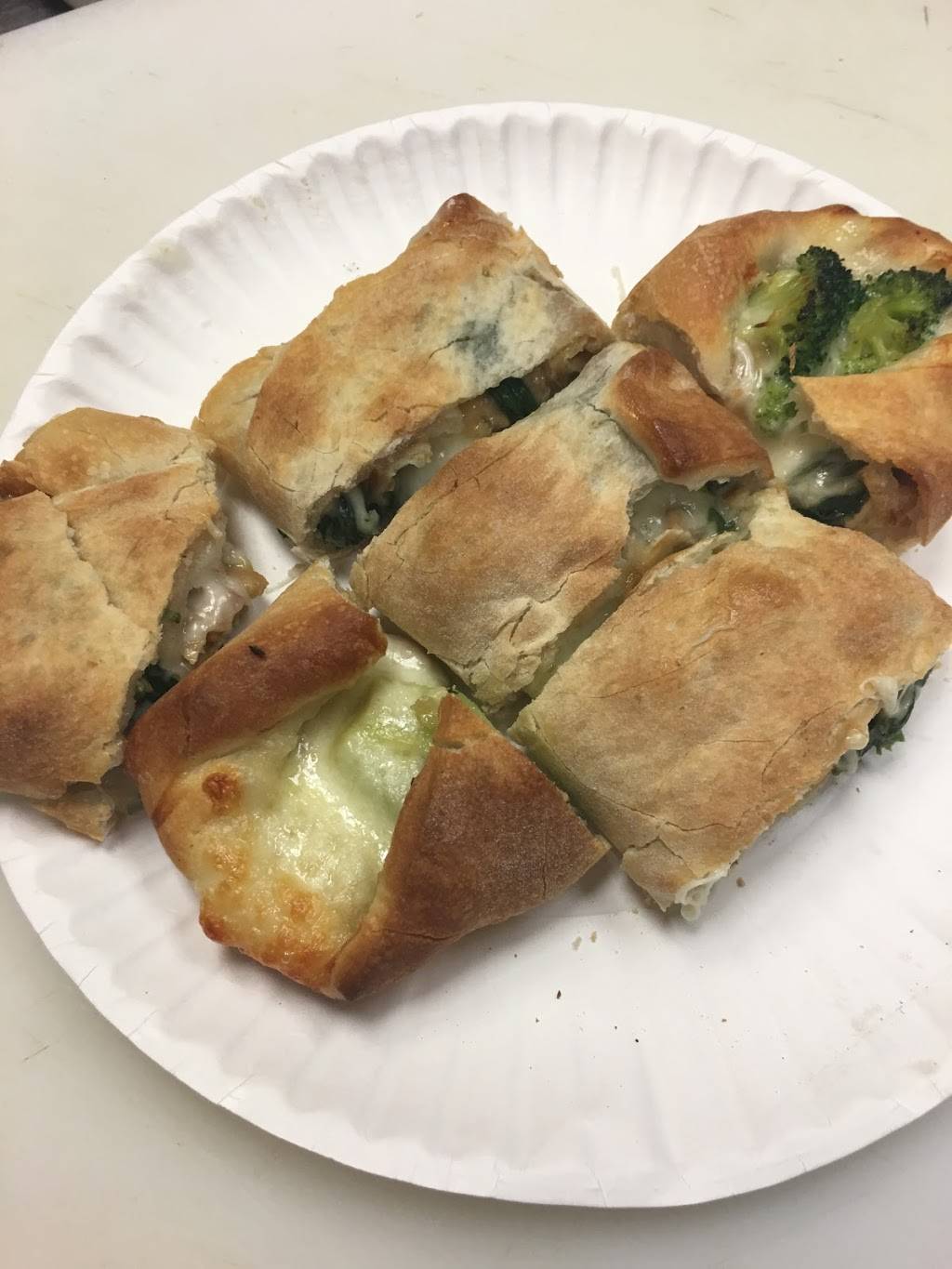 Yovanis Pizzeria | restaurant | 741 Rt. 211 East, Middletown, NY 10941, USA | 8456952222 OR +1 845-695-2222