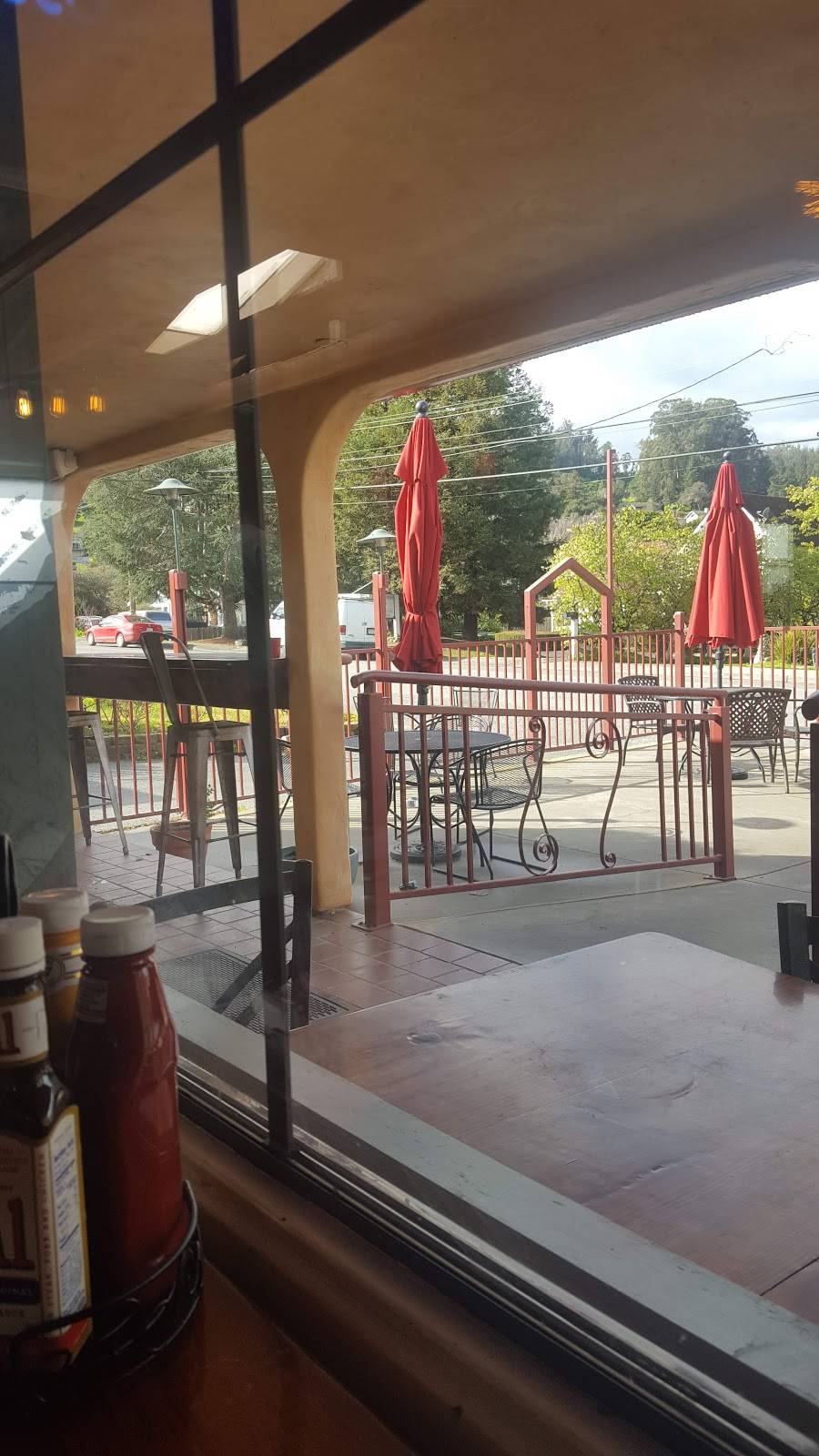 Aromas Grill | restaurant | 304 Carpenteria Rd, Aromas, CA 95004, USA | 8317269999 OR +1 831-726-9999