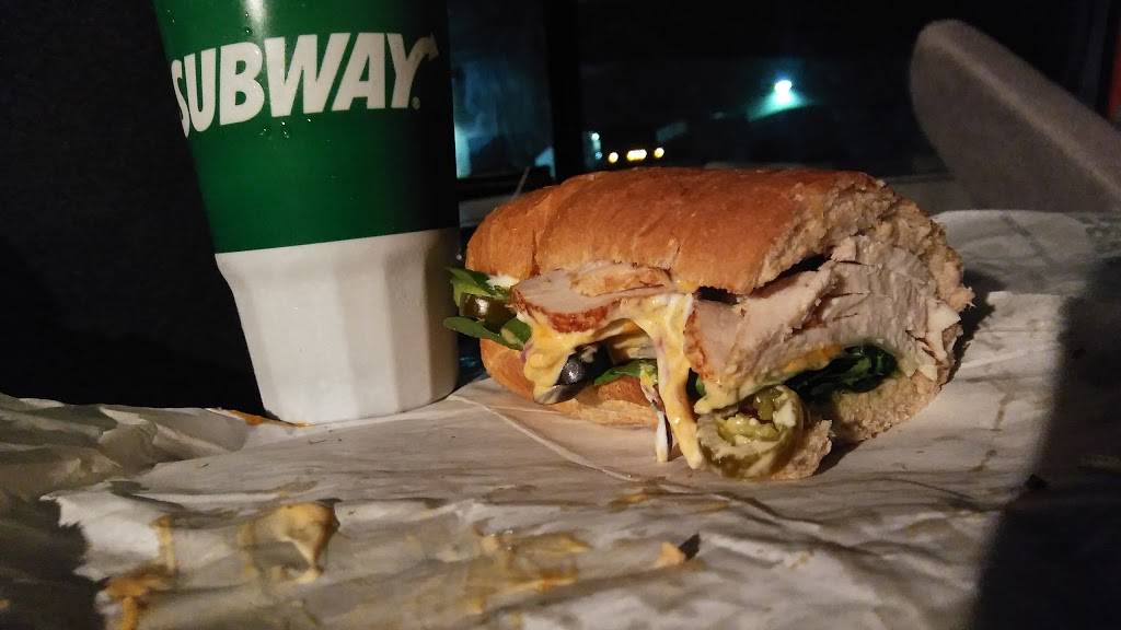 Subway | restaurant | 30795 Eureka Rd, Romulus, MI 48174, USA | 7349551948 OR +1 734-955-1948