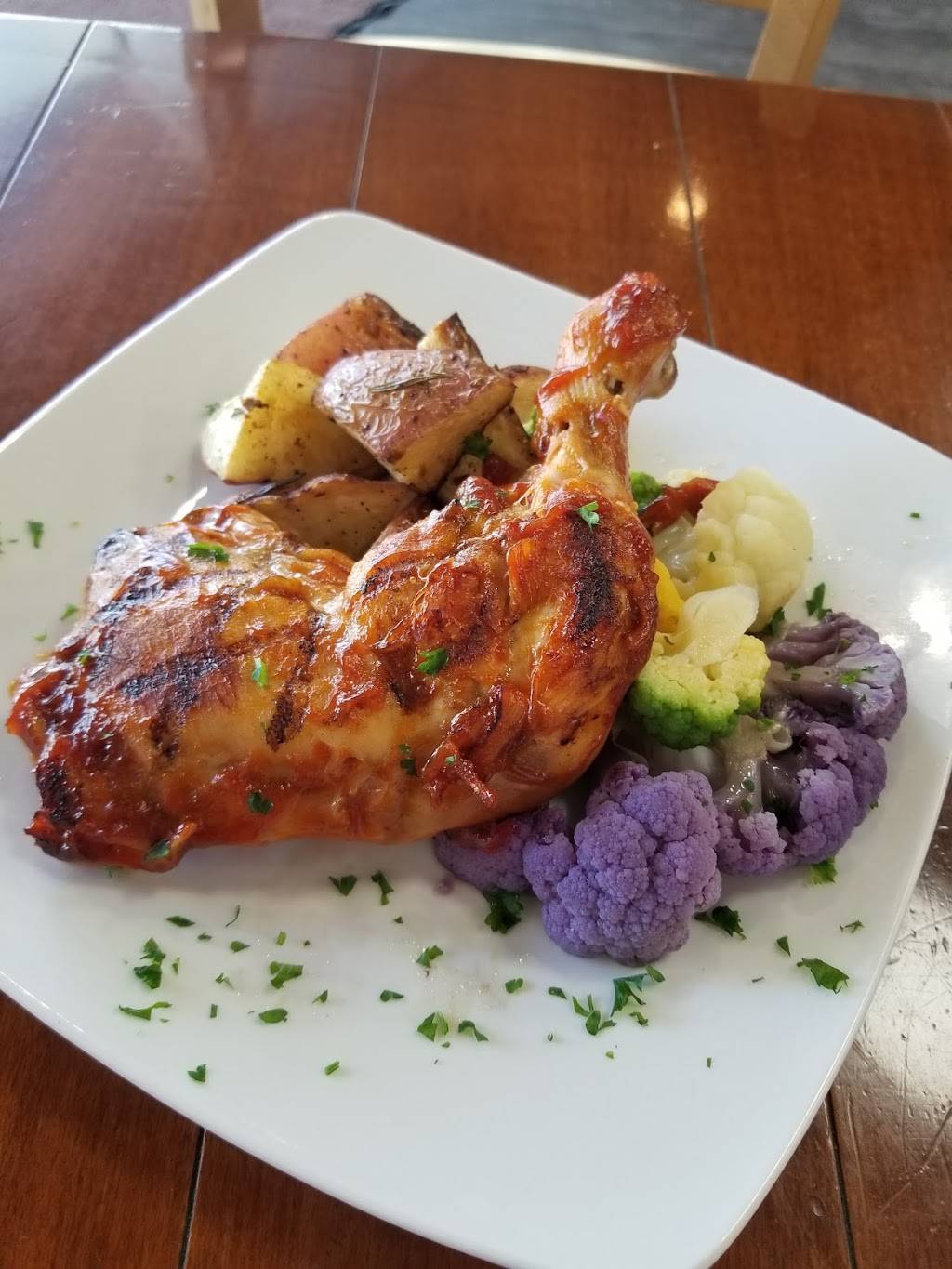 Piknic- Century City | restaurant | 2000 Avenue of the Stars #20, Los Angeles, CA 90067, USA | 3102772700 OR +1 310-277-2700