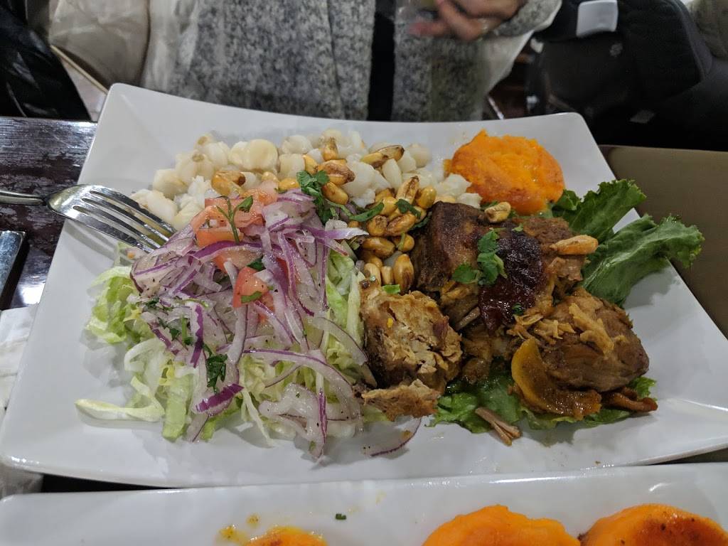 Marthas Fresh Grill Ecuadorian, Colombian, and International Cu | restaurant | 4457 W Diversey Ave, Chicago, IL 60639, USA | 7738394711 OR +1 773-839-4711