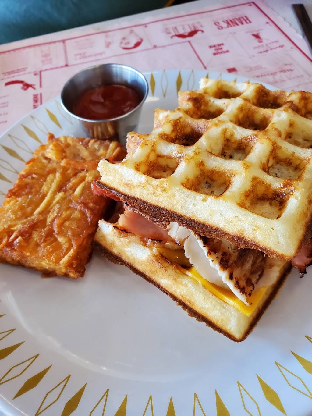 Royals | restaurant | 701 Wealthy St SE, Grand Rapids, MI 49503, USA | 6165511108 OR +1 616-551-1108