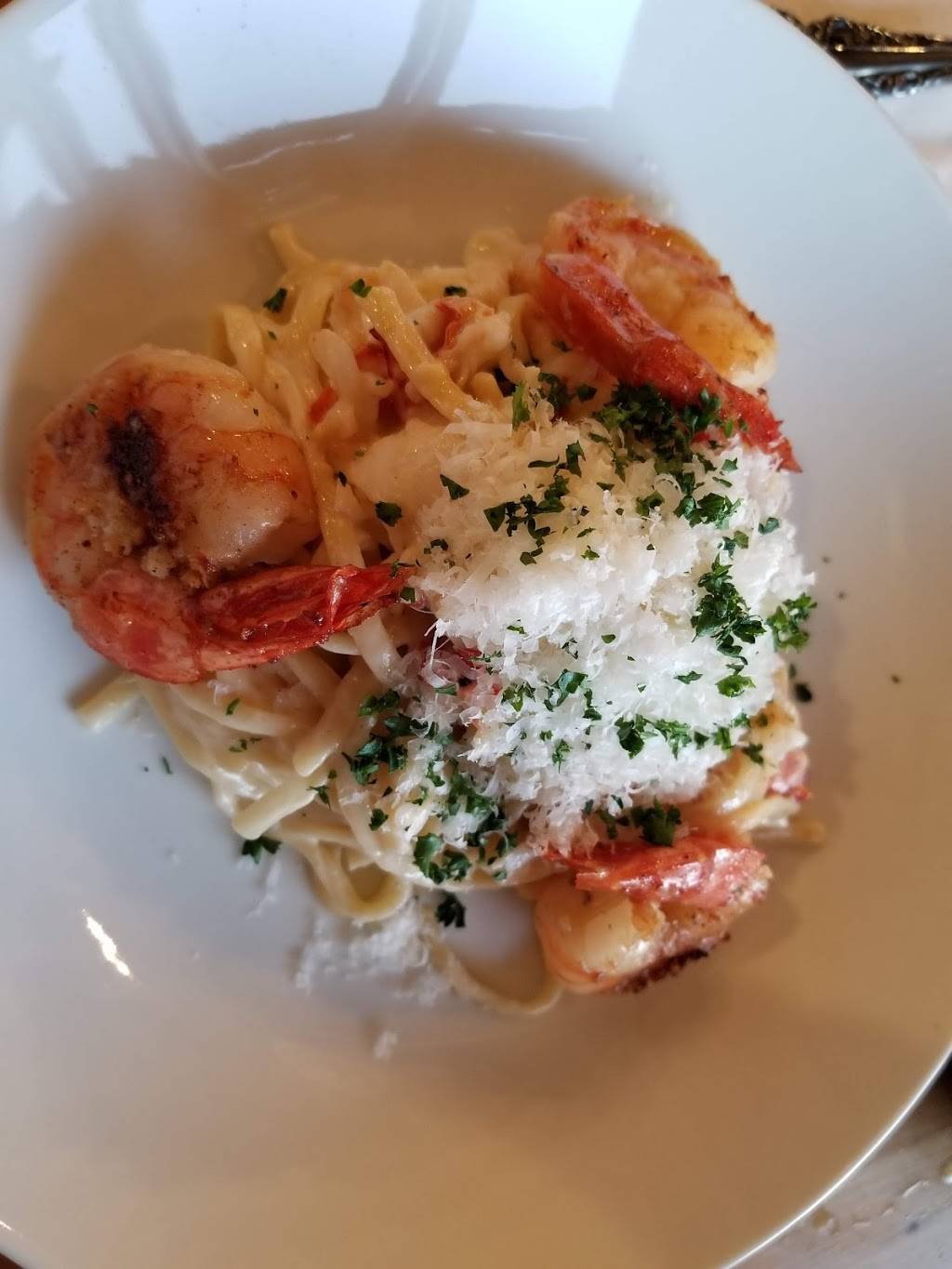 Shuck Oyster Bar | restaurant | 3313 Hyland Ave a1, Costa Mesa, CA 92626, USA | 9494200478 OR +1 949-420-0478