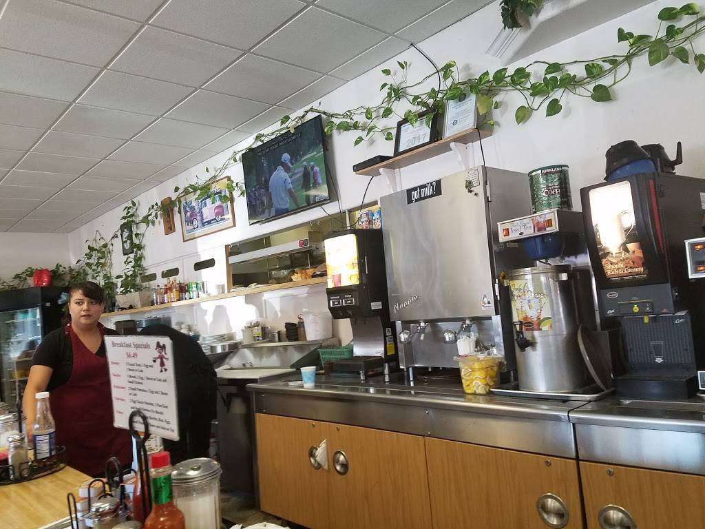 Woodetts Diner | restaurant | 1492 US-395 # 101, Gardnerville, NV 89410, USA | 7757820351 OR +1 775-782-0351