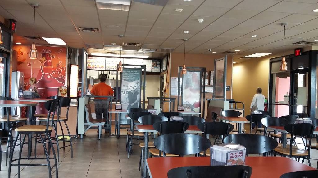 Jack in the Box | restaurant | 899 Veterans Blvd, Festus, MO 63028, USA | 6369315561 OR +1 636-931-5561