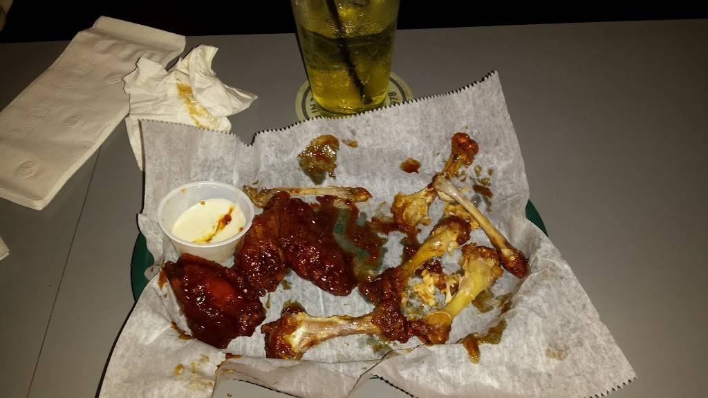 TomKens Bar & Grill | restaurant | 8001 W Greenfield Ave, Milwaukee, WI 53214, USA | 4142589110 OR +1 414-258-9110