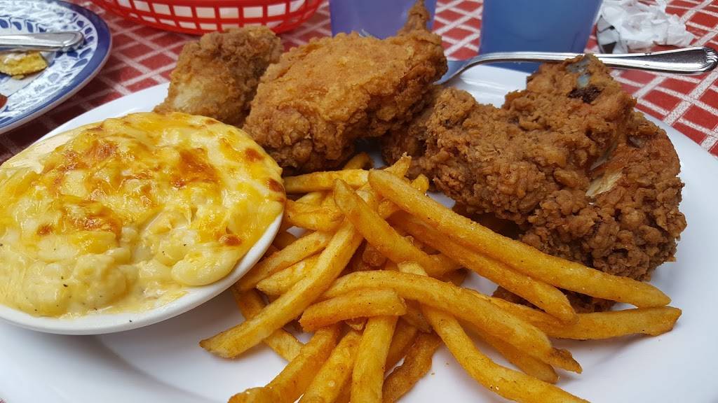 Dixie Kitchen & Bait Shop | restaurant | 17940 Torrence Ave, Lansing, IL 60438, USA | 7084741378 OR +1 708-474-1378