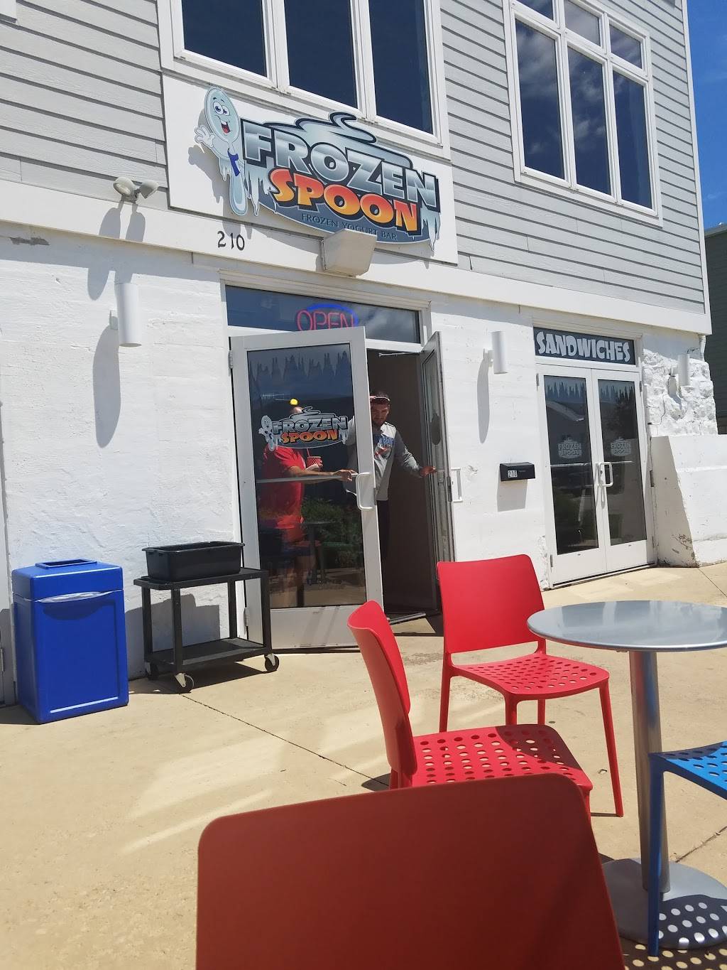 The Spoon | restaurant | 210 S 1st Ave, Sturgeon Bay, WI 54235, USA | 9208180250 OR +1 920-818-0250