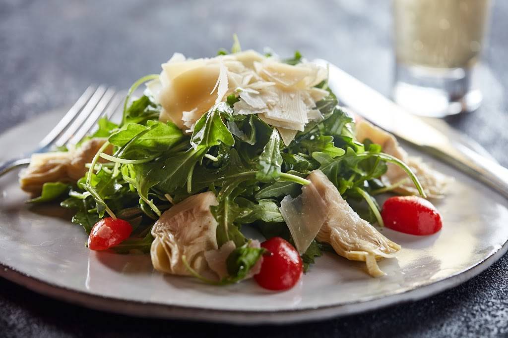 Lynoras | restaurant | 207 Clematis St, West Palm Beach, FL 33401, USA | 5618993117 OR +1 561-899-3117