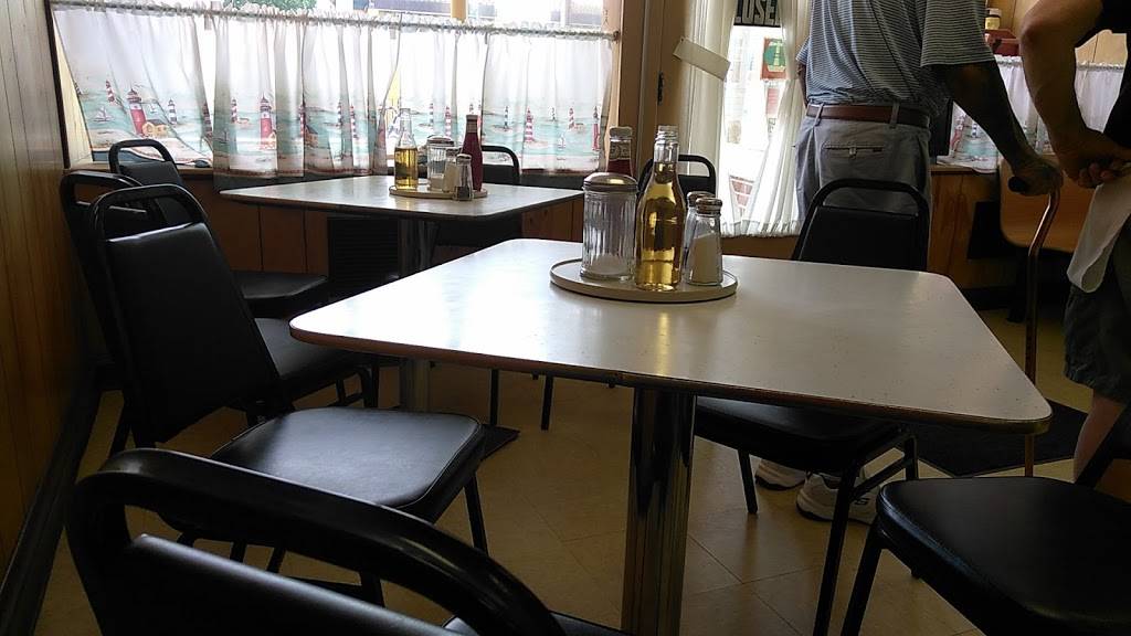 Stadium Fish & Chips | restaurant | 1079 Park Ave, Cranston, RI 02910, USA | 4019440971 OR +1 401-944-0971