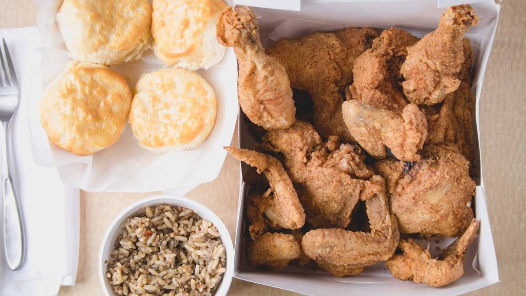 Frenchys Chicken | meal takeaway | 1110 S Victory Dr, Houston, TX 77088, USA | 8325982949 OR +1 832-598-2949