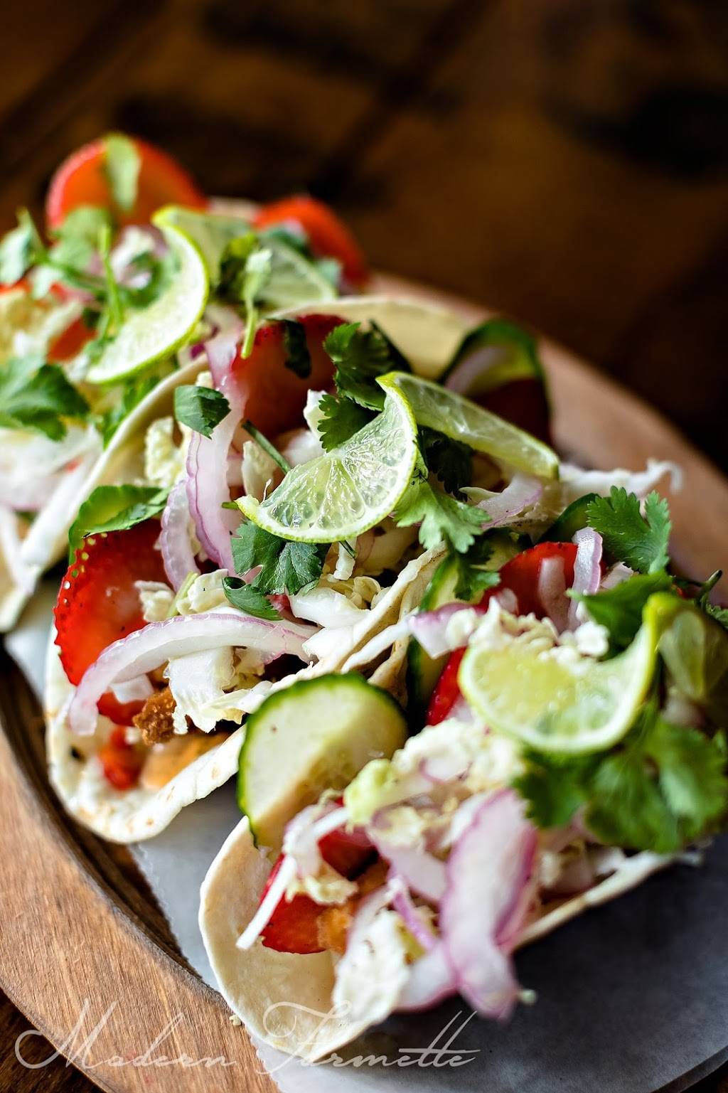 Big Iron Horse Barbecue | restaurant | 117 S Hough St, Barrington, IL 60010, USA | 8473824766 OR +1 847-382-4766