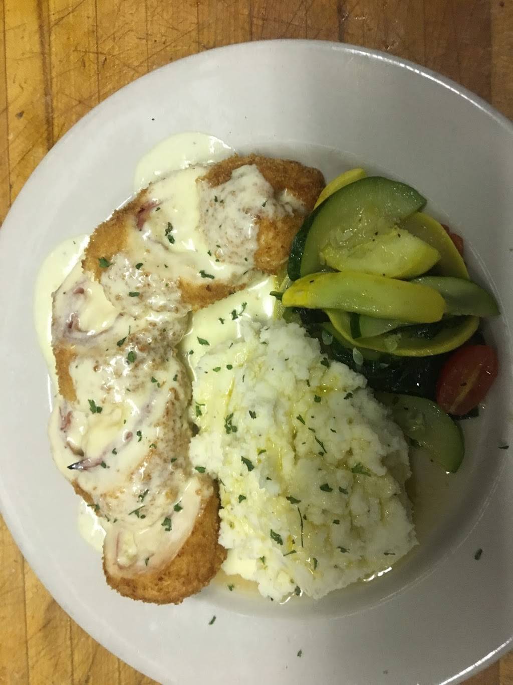 Shennanigans | restaurant | 228 Hawkins Ave, Lake Ronkonkoma, NY 11779, USA | 6314679724 OR +1 631-467-9724