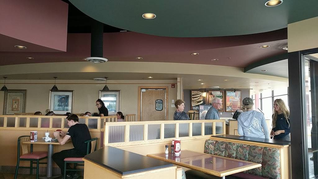 Olgas Kitchen | restaurant | 1853 E Big Beaver Rd, Troy, MI 48083, USA | 2485241500 OR +1 248-524-1500