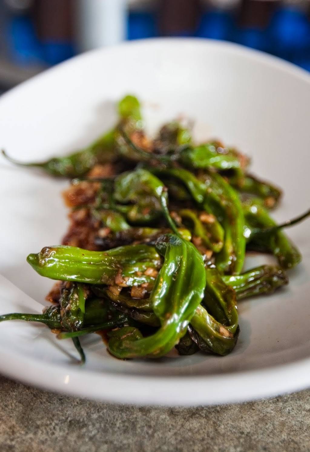 Blue Sushi Sake Grill | night club | 808 R St, Lincoln, NE 68508, USA | 4028054232 OR +1 402-805-4232