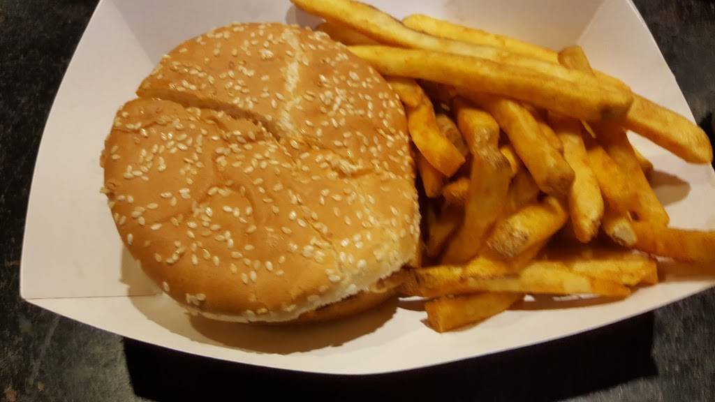 Mr. Broast MG | restaurant | 7947 Golf Rd, Morton Grove, IL 60053, USA | 8479652422 OR +1 847-965-2422