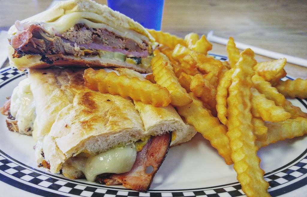 University Diner | restaurant | 5959 Merrill Rd, Jacksonville, FL 32277, USA | 9047623433 OR +1 904-762-3433