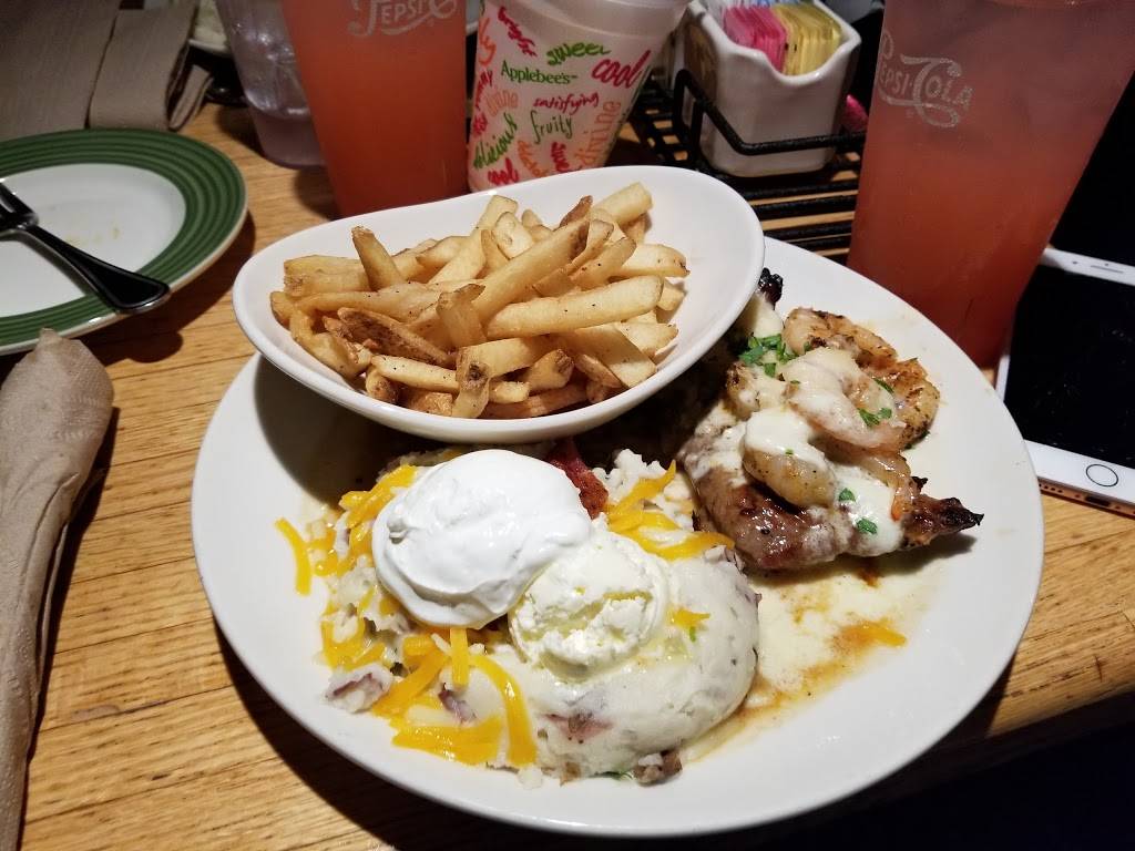 Applebees Grill + Bar | restaurant | 14830 Manchester Rd, Ballwin, MO 63011, USA | 6362070801 OR +1 636-207-0801
