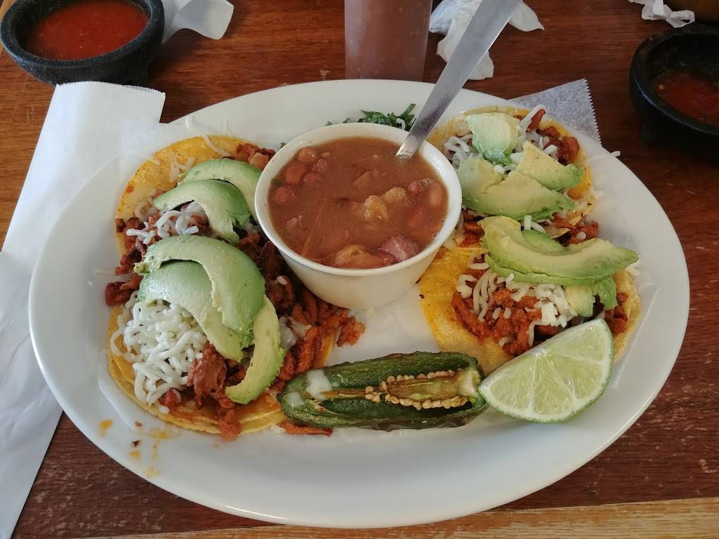 Taqueria San Juan | restaurant | 1012 US-90, Castroville, TX 78009, USA | 8309312355 OR +1 830-931-2355