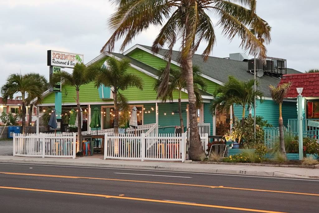 The Reef Bar and Grill | restaurant | 14705 Gulf Blvd, Madeira Beach, FL 33708, USA | 7279543402 OR +1 727-954-3402