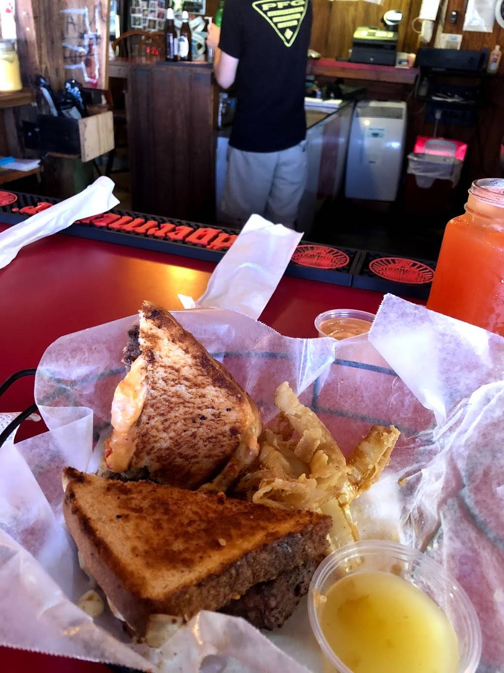 J Michaels Restaurant | restaurant | 636 Poole St, Hartsville, SC 29550, USA | 8433834272 OR +1 843-383-4272