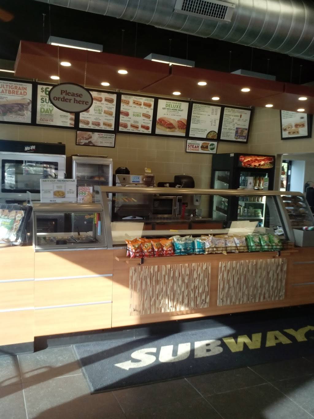 Subway | restaurant | 28950 Van Dyke Ave, Warren, MI 48093, USA | 5865583882 OR +1 586-558-3882