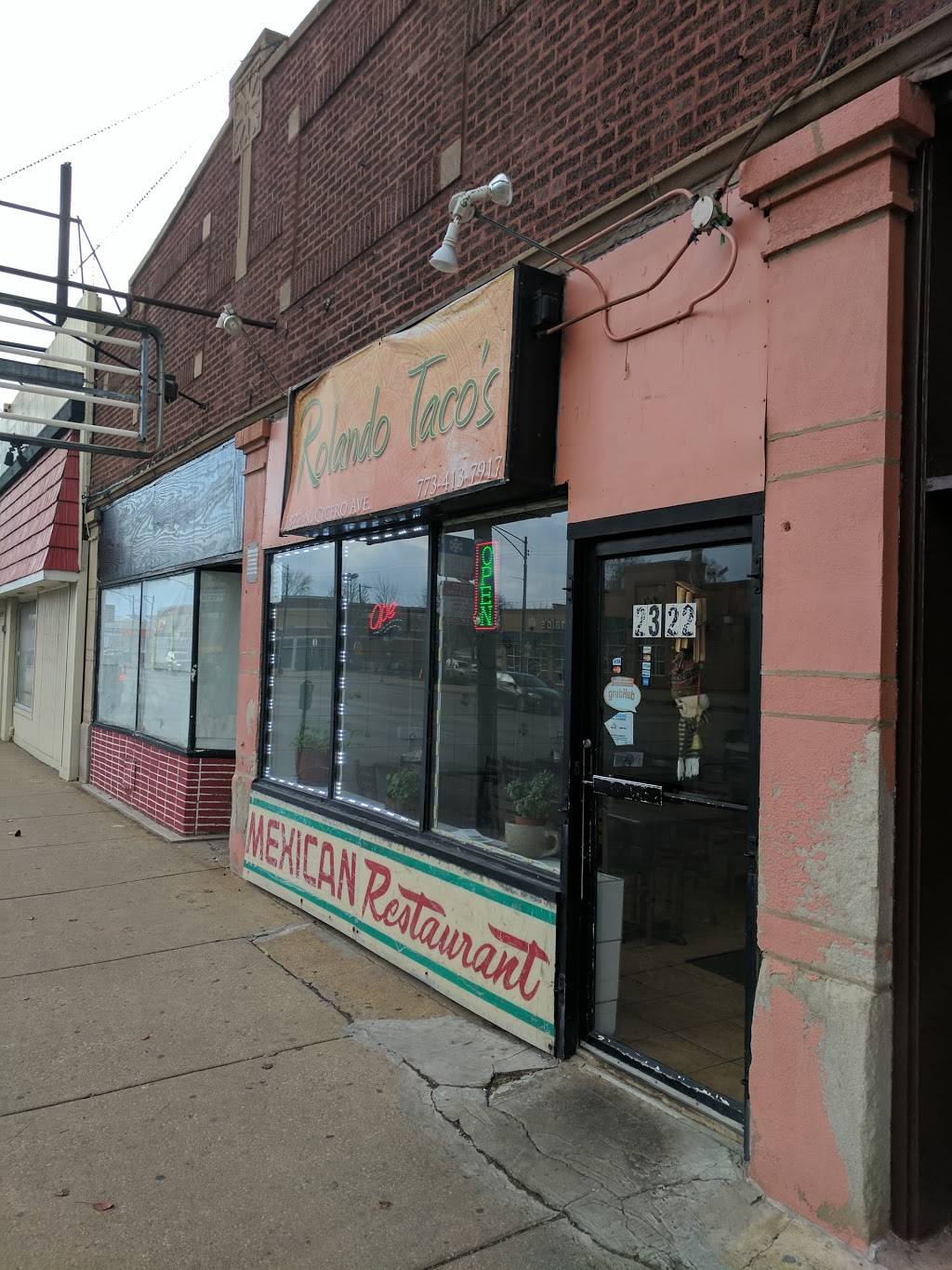 Rolando Tacos | restaurant | 2322 N Cicero Ave, Chicago, IL 60639, USA | 7734137917 OR +1 773-413-7917