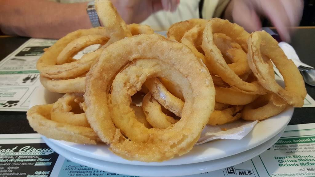 Kens | restaurant | 411 Madison Ave, Skowhegan, ME 04976, USA | 2074743120 OR +1 207-474-3120