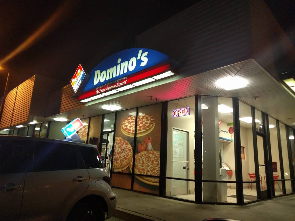 Dominos Pizza | meal delivery | 12040 Foothill Blvd, Sylmar, CA 91342, USA | 8186860303 OR +1 818-686-0303