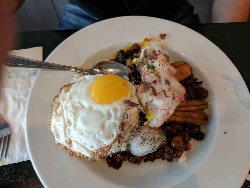 Crawstation | restaurant | 1336 9th Ave, San Francisco, CA 94122, USA | 4156829980 OR +1 415-682-9980