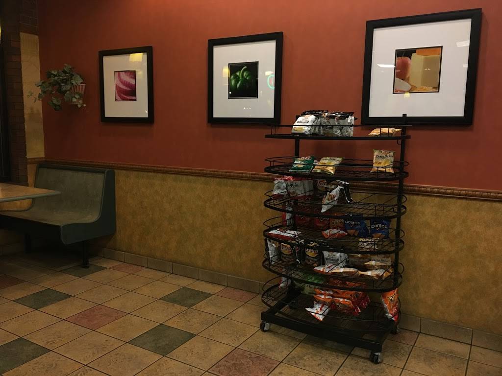 Subway | restaurant | 410 Eureka Rd, Wyandotte, MI 48192, USA | 7343242990 OR +1 734-324-2990