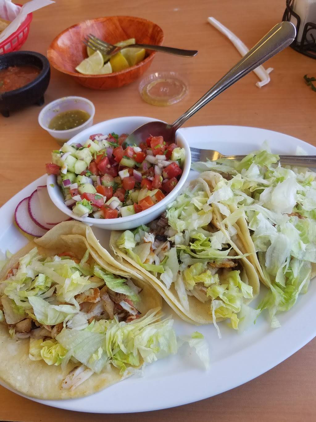 Mariscos Los Enriques | restaurant | 3690 Etiwanda Ave, Jurupa Valley, CA 91752, USA | 9516817151 OR +1 951-681-7151