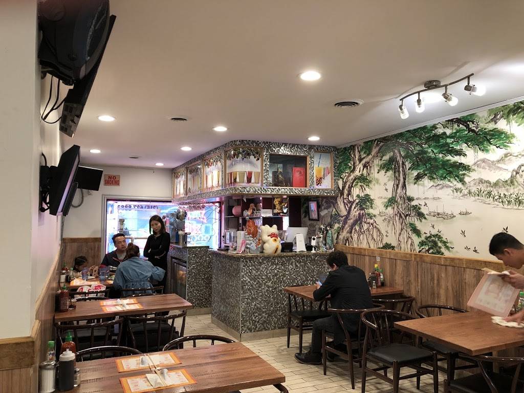 Pho Xe Lua Viet Thai Restaurant | restaurant | 907 Race St, Philadelphia, PA 19107, USA | 2156278883 OR +1 215-627-8883